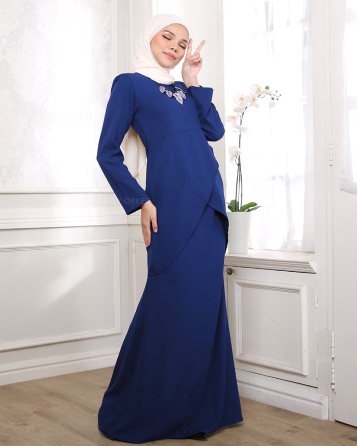 Maharani Kurung in Royal Blue