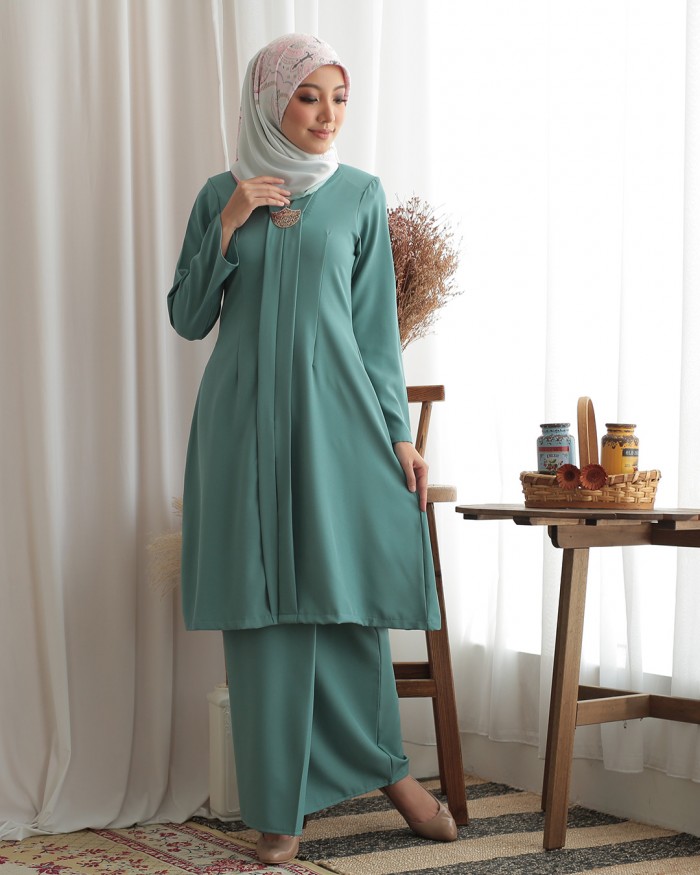 Kebarong Cempaka in Dusty Mint