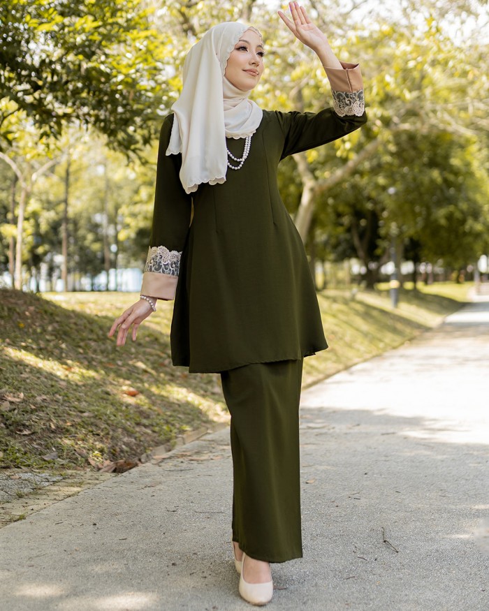 Ratu Kurung in Olive Green