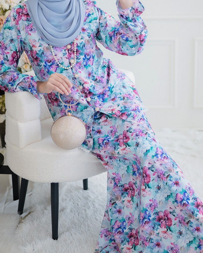 Bianca Kurung in Greenish Blue