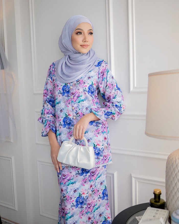 Bianca Kurung in French Blue