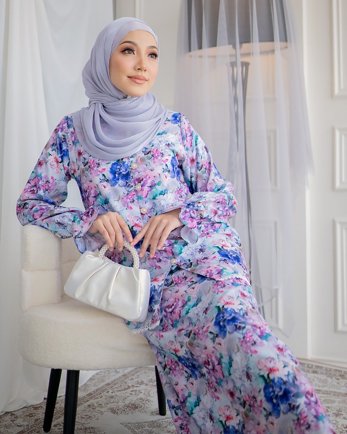 Bianca Kurung in French Blue