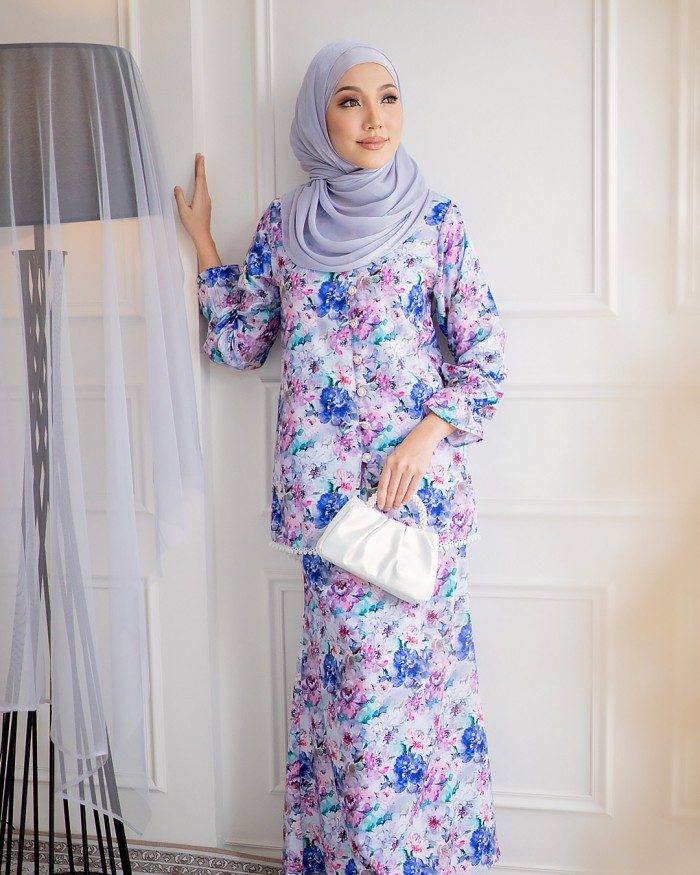 Bianca Kurung in French Blue