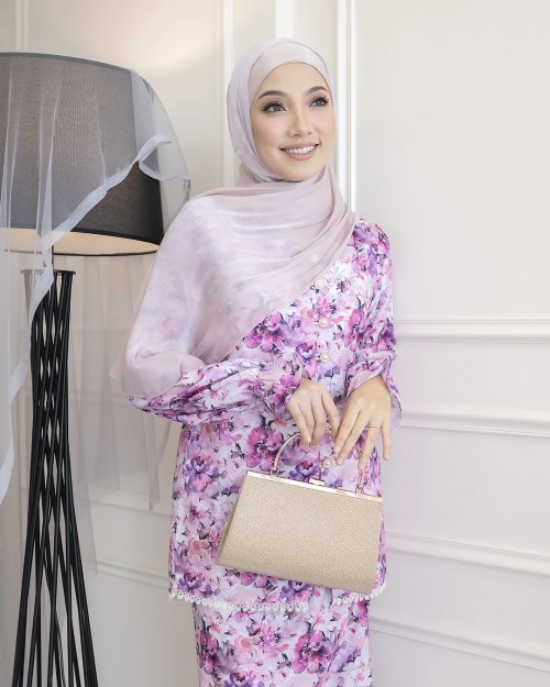 Bianca Kurung in Wild Orchid