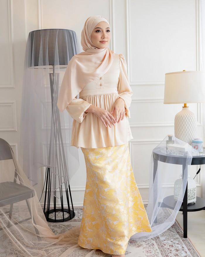 [Ltd. Ed] Regina Peplum in Golden Yellow