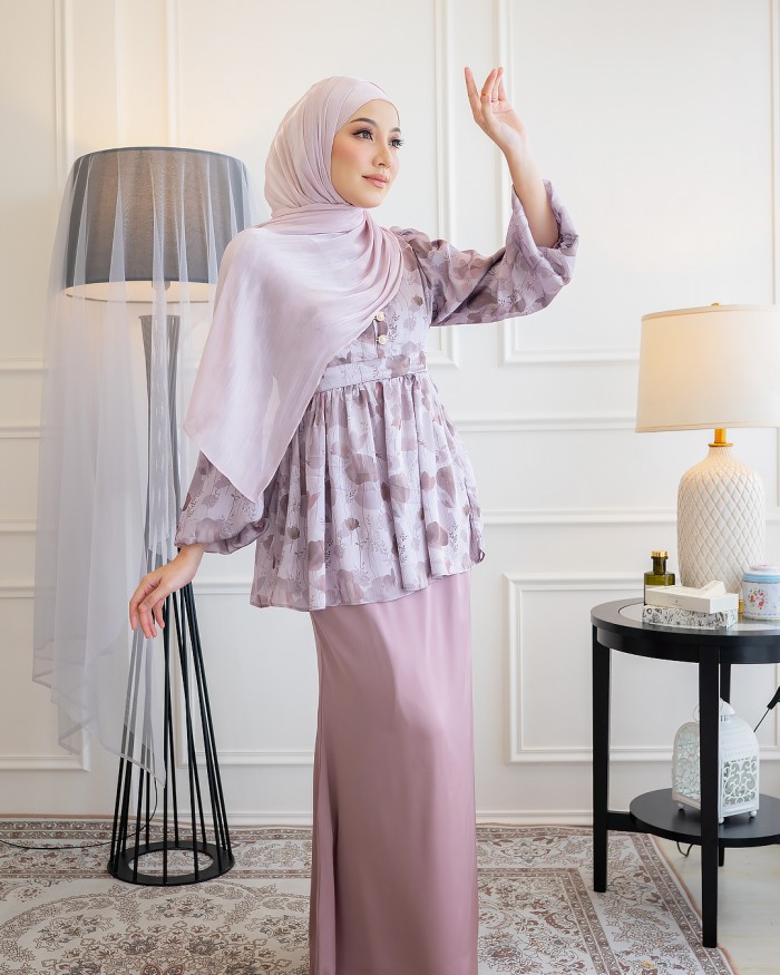 [Ltd. Ed] Thalia Peplum in Dusty Pink