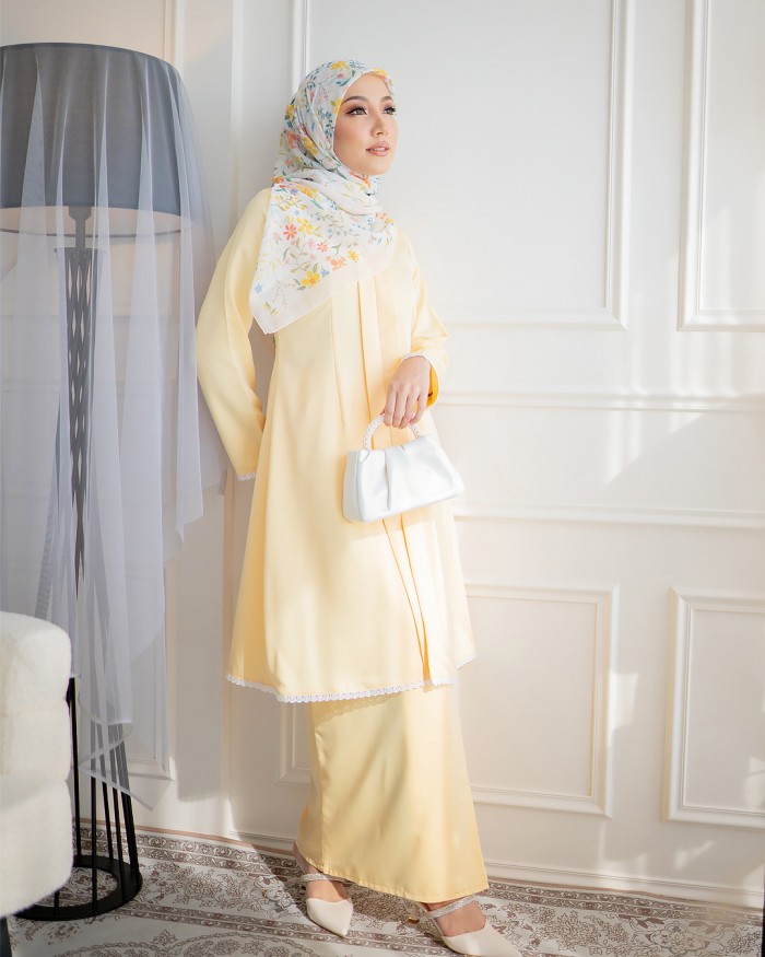 Tun Teja  in Pastel Yellow